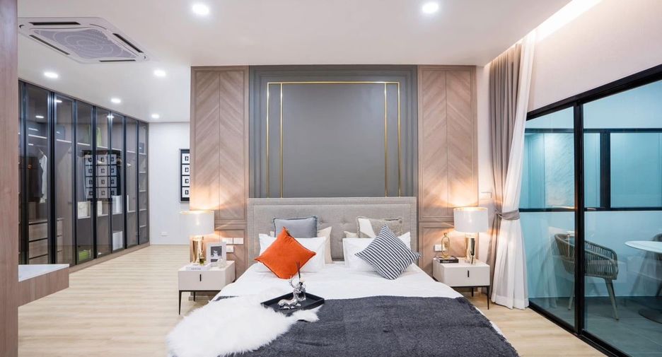À vendre 4 chambres villa à Huay Yai, Pattaya