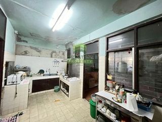 Casa adosada en venta de 6 habitaciones en Bang Na, Bangkok