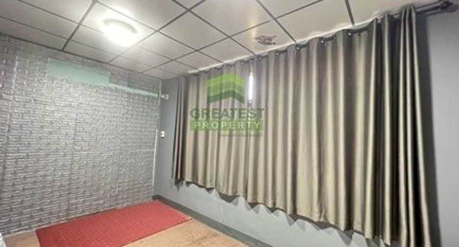 Casa adosada en venta de 6 habitaciones en Bang Na, Bangkok