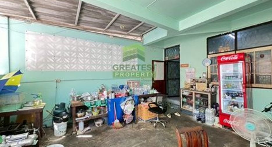 Casa adosada en venta de 6 habitaciones en Bang Na, Bangkok