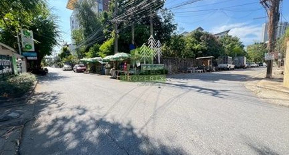 Casa adosada en venta de 6 habitaciones en Bang Na, Bangkok