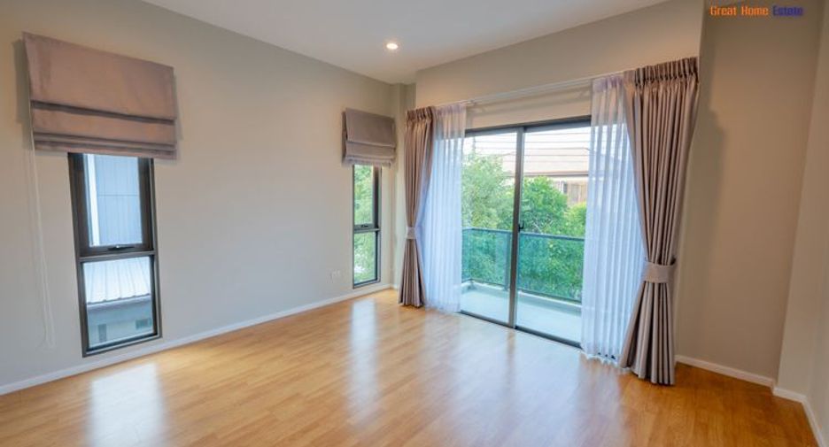For sale 4 bedrooms house in Mueang Pathum Thani, Pathum Thani
