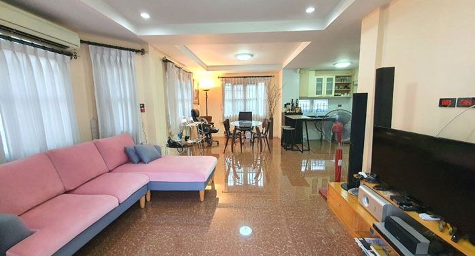 Продажа 3 спальни дом в Mueang Pathum Thani, Патумтани