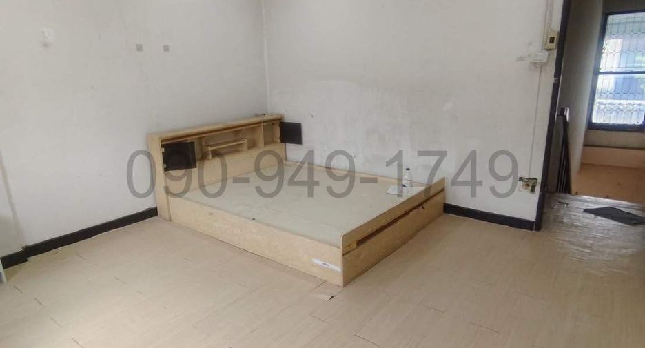 For rent 2 bedrooms townhouse in Bueng Kum, Bangkok