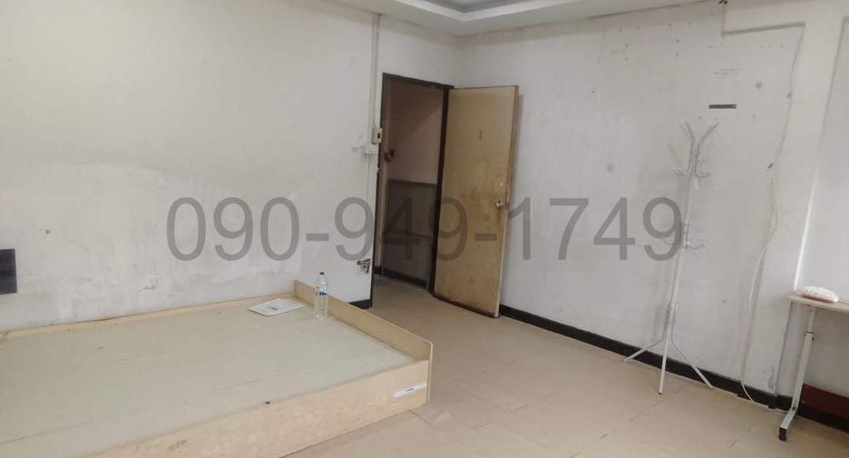 For rent 2 bedrooms townhouse in Bueng Kum, Bangkok