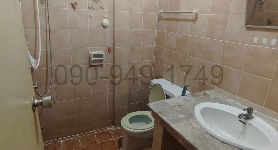 For rent 2 bedrooms townhouse in Bueng Kum, Bangkok