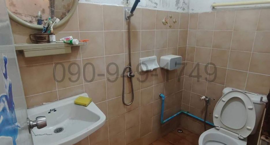 For rent 2 bedrooms townhouse in Bueng Kum, Bangkok