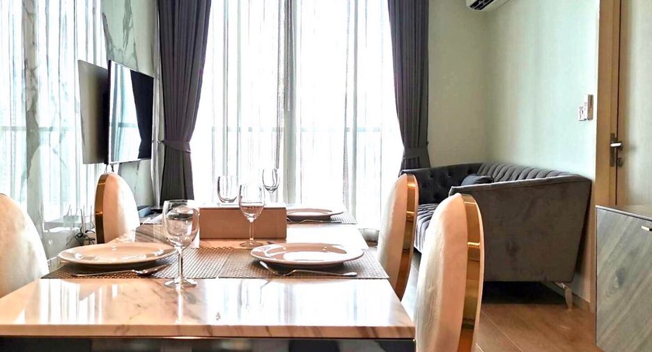 For rent 2 bedrooms condo in Watthana, Bangkok