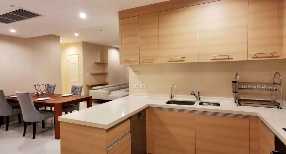 Condo en venta de 3 habitaciones en Khlong Toei, Bangkok