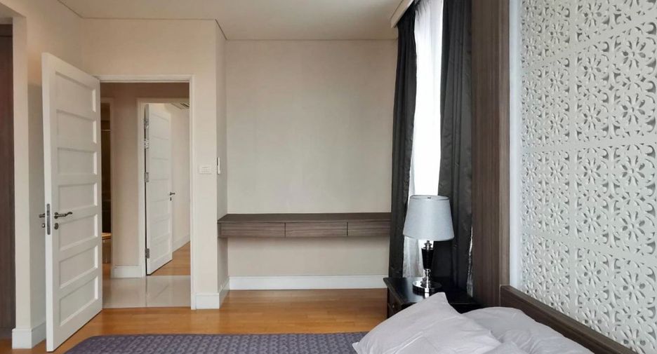 Condo en venta de 3 habitaciones en Khlong Toei, Bangkok