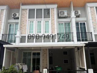 Reihenhaus zur Miete mit 3 Zimmer in Khlong Sam Wa, Bangkok