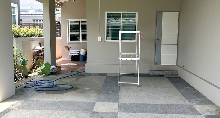 For rent 3 bedrooms house in San Sai, Chiang Mai