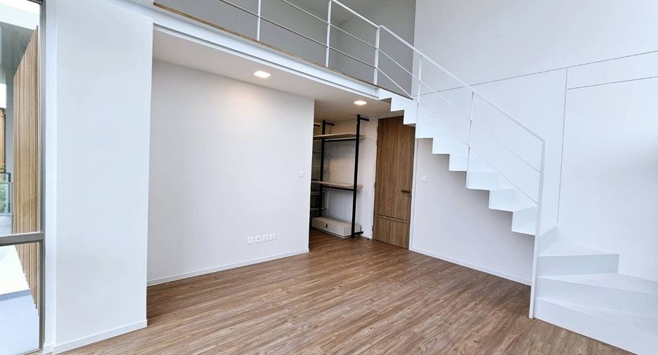 For rent and for sale 3 bedrooms house in Saphan Sung, Bangkok
