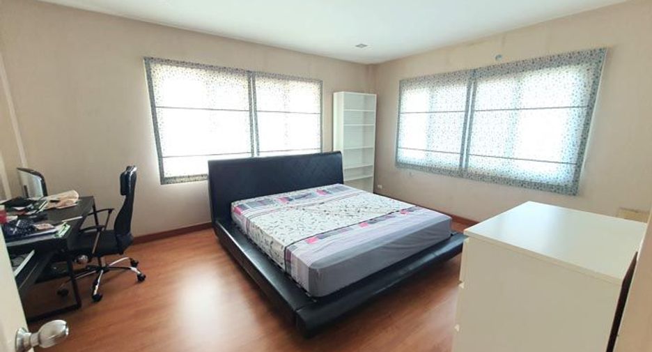 For sale 3 bedrooms house in Pak Kret, Nonthaburi