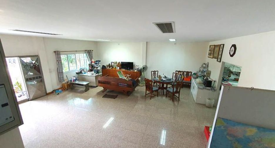 Lagerhaus zum Kauf mit 3 Zimmer in Bang Bua Thong, Nonthaburi