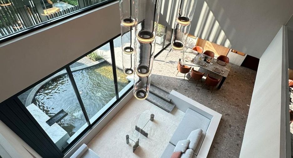 For rent 4 bedrooms house in Saphan Sung, Bangkok