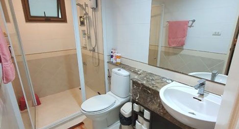 For sale 3 bedrooms house in Mueang Nonthaburi, Nonthaburi