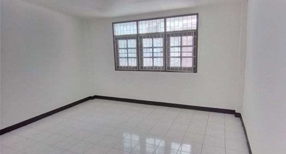 For sale 4 bedrooms retail Space in Rat Burana, Bangkok