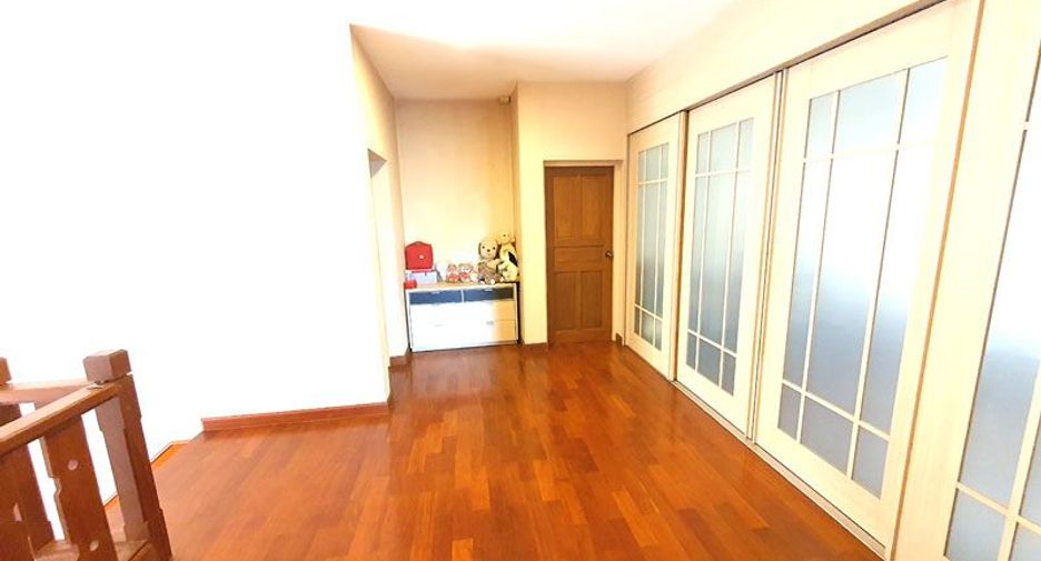 出售 4 卧室 独立屋 在 Bang Yai, Nonthaburi
