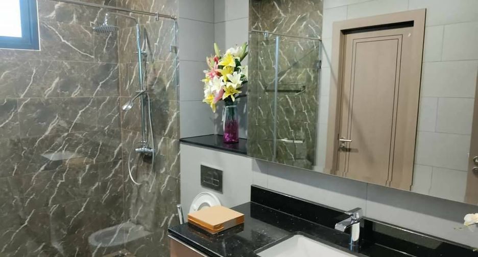 For sale 4 bedrooms house in Huay Yai, Pattaya