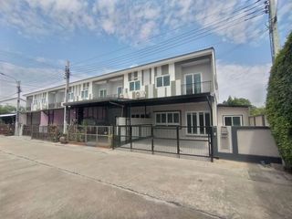 For sale 3 bed townhouse in Bang Bua Thong, Nonthaburi