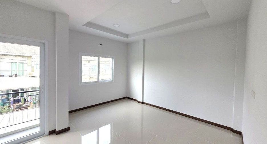 For sale 3 ベッドルーム townhouse in Bang Bua Thong, Nonthaburi