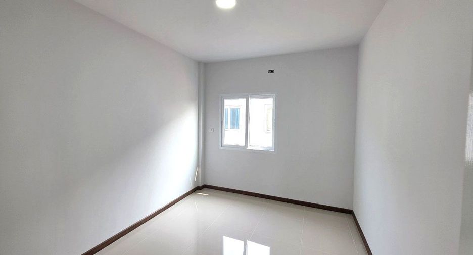 For sale 3 ベッドルーム townhouse in Bang Bua Thong, Nonthaburi