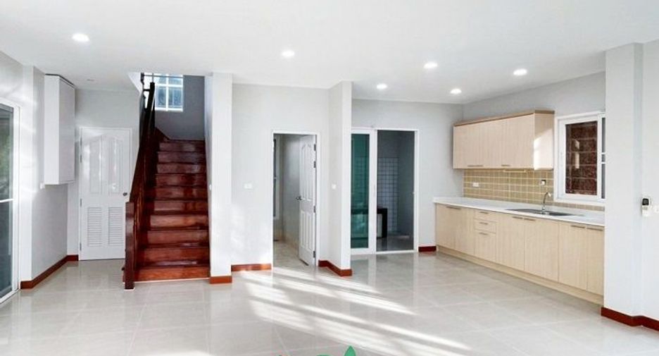 For sale 4 bed house in Pak Kret, Nonthaburi