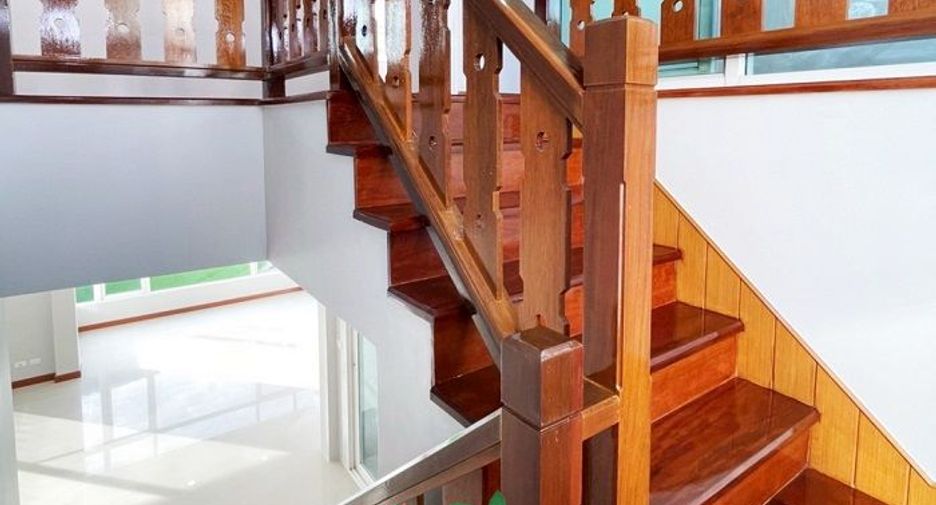 For sale 4 bed house in Pak Kret, Nonthaburi
