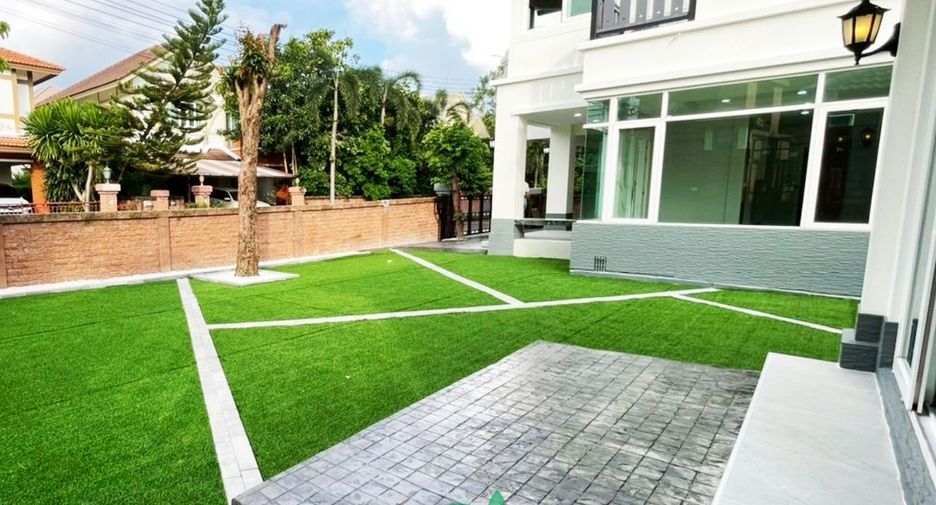For sale 4 bed house in Pak Kret, Nonthaburi
