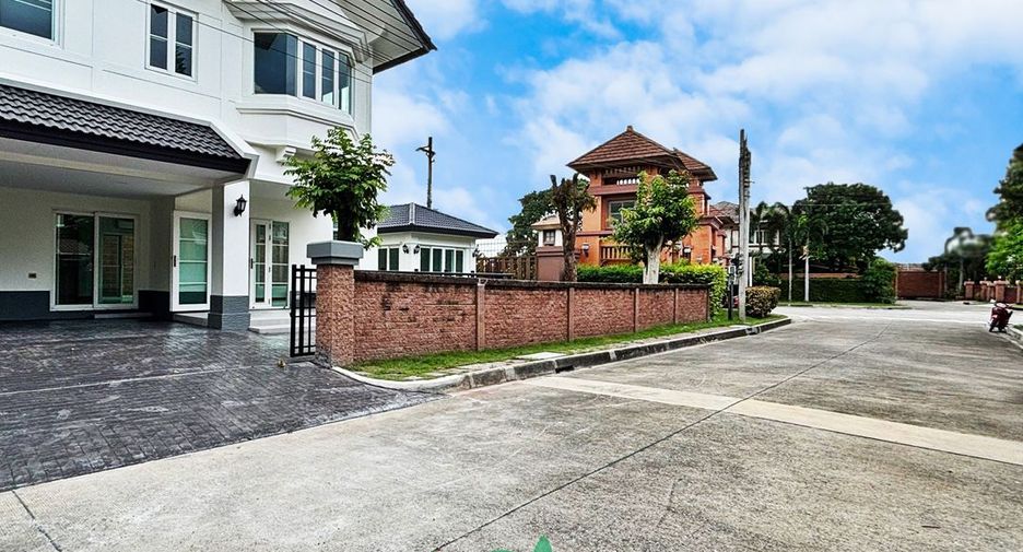 For sale 4 bed house in Pak Kret, Nonthaburi