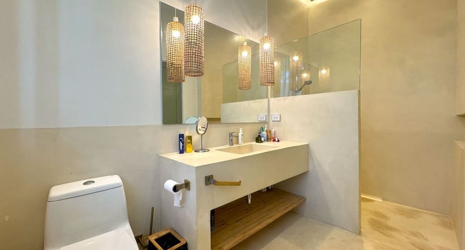 For sale 5 bedrooms villa in Mueang Krabi, Krabi