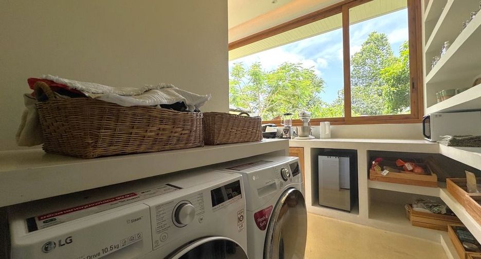 For sale 5 bedrooms villa in Mueang Krabi, Krabi