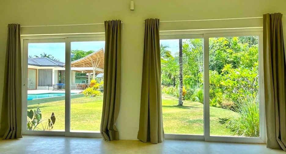 For sale 5 bedrooms villa in Mueang Krabi, Krabi
