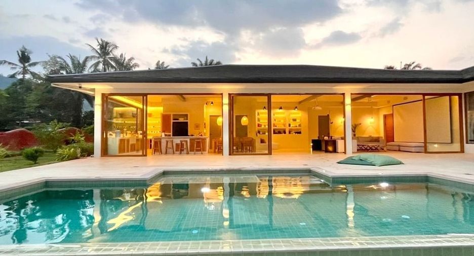For sale 5 bedrooms villa in Mueang Krabi, Krabi