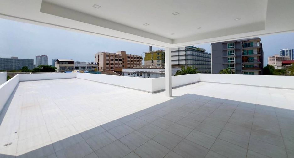 For rent and for sale 6 bedrooms villa in Bang Lamung, Chonburi