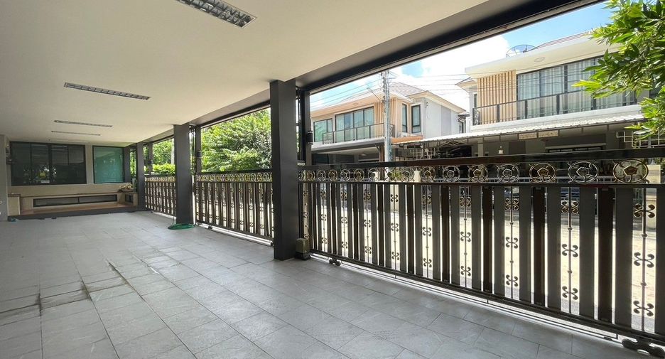 For sale 8 bedrooms house in Bang Kruai, Nonthaburi