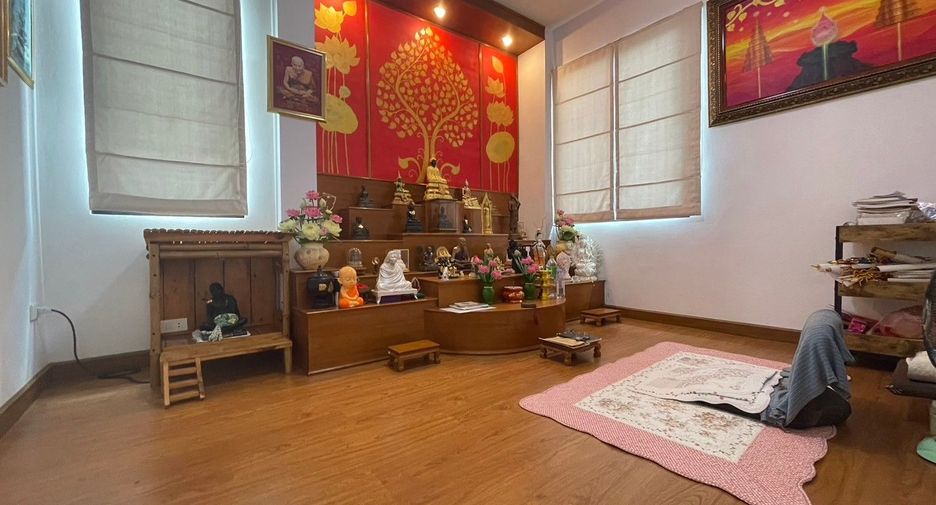 For sale 8 bedrooms house in Bang Kruai, Nonthaburi