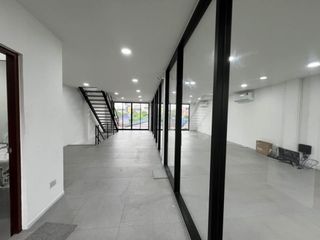 For rent 3 Beds office in Bang Na, Bangkok