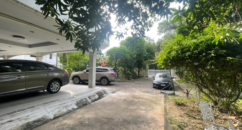 For sale land in Mueang Samut Prakan, Samut Prakan