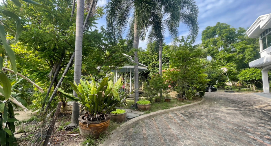 For sale land in Mueang Samut Prakan, Samut Prakan