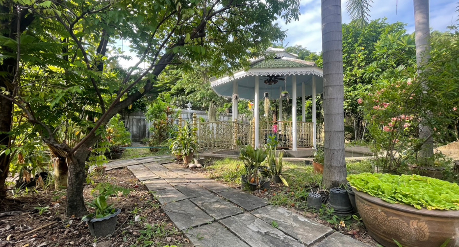 For sale land in Mueang Samut Prakan, Samut Prakan