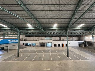 For rent retail Space in Mueang Samut Prakan, Samut Prakan