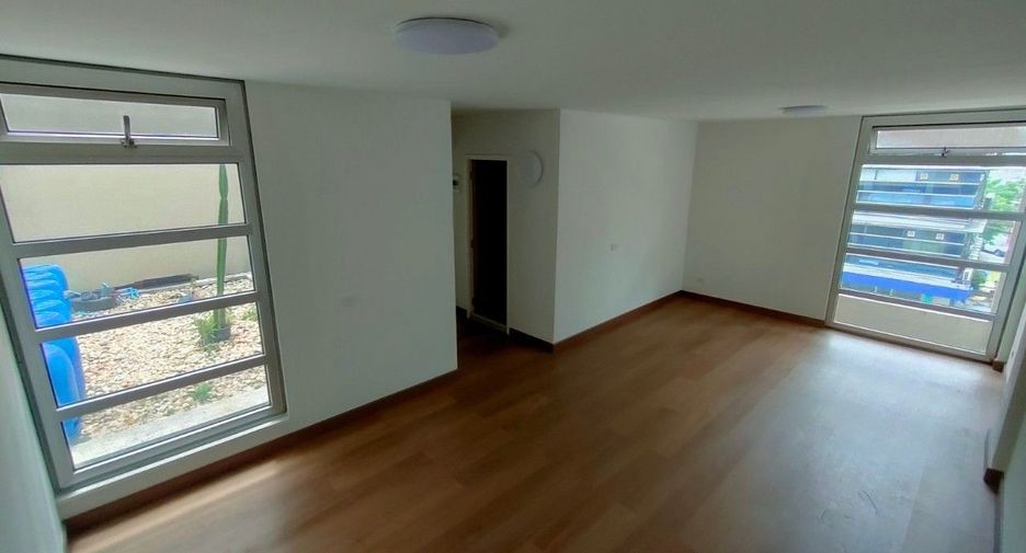 For sale 2 ベッドルーム condo in Pak Kret, Nonthaburi