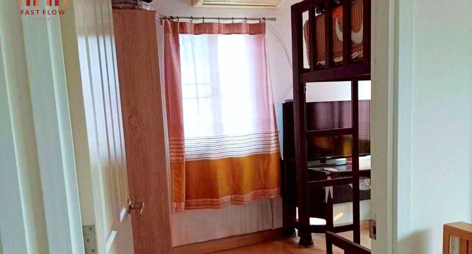 For sale 3 bedrooms house in Mueang Pathum Thani, Pathum Thani