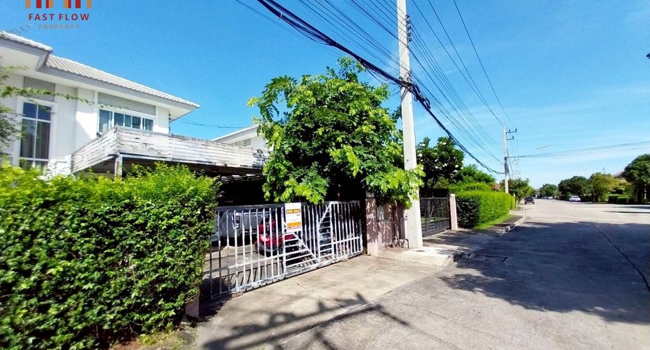 For sale 3 bedrooms house in Mueang Pathum Thani, Pathum Thani