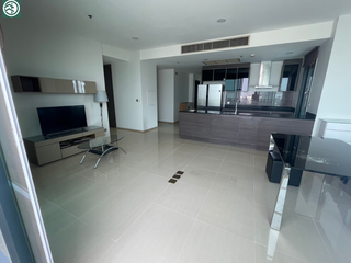 À louer 3 chambres condo à Khlong Toei, Bangkok