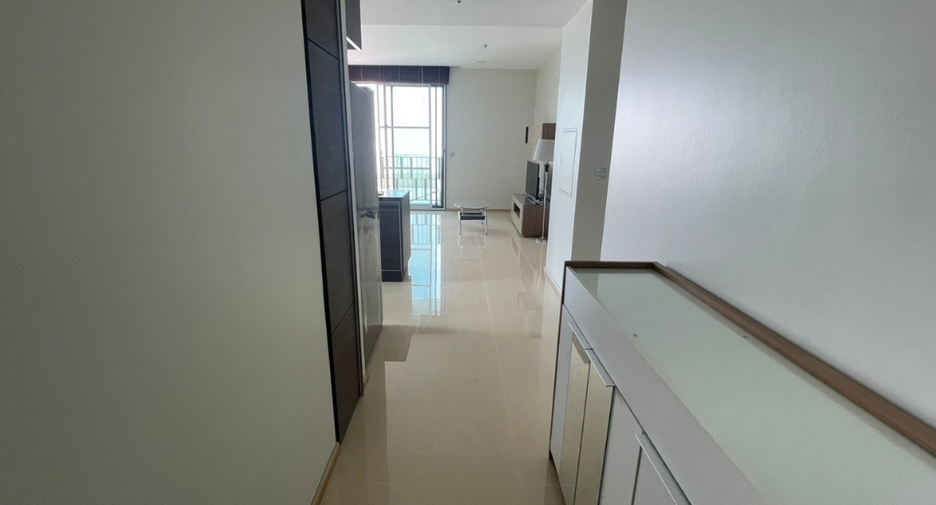 À louer 3 chambres condo à Khlong Toei, Bangkok