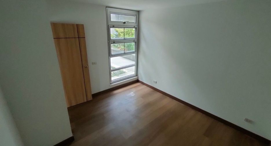 For sale 2 bedrooms condo in Pak Kret, Nonthaburi