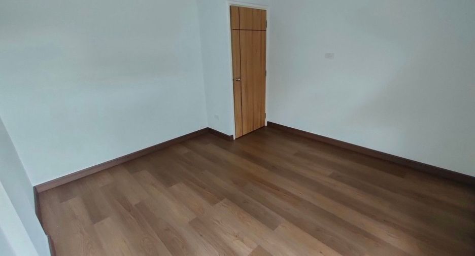 For sale 2 bedrooms condo in Pak Kret, Nonthaburi